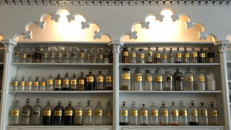 Stabler-Leadbeater Apothecary Museum - medicine bottles